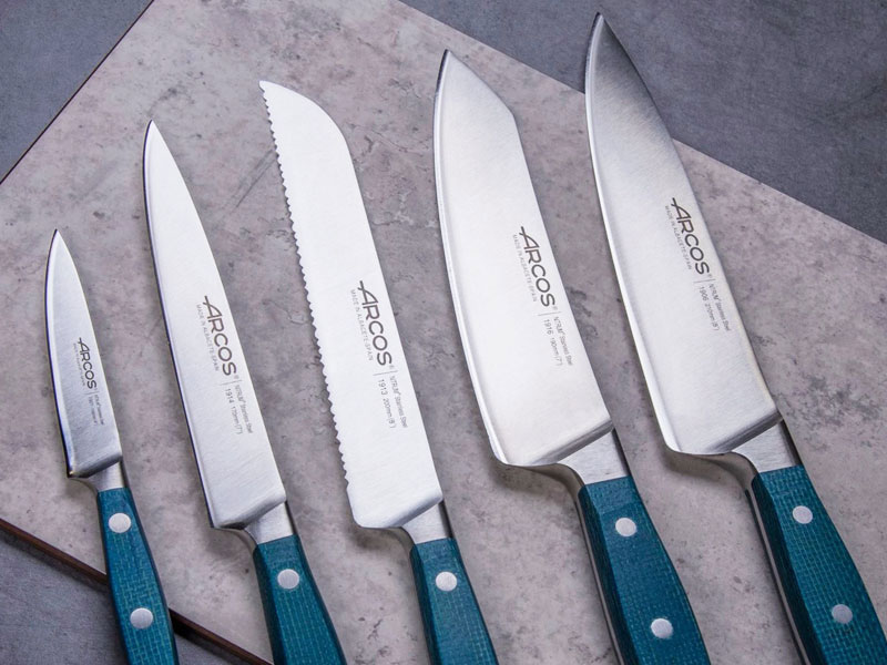 Serie cuchillos BROOKLYN de Arcos. Catálogo Cuchillería y corte Cuchillos  profesionales . Catálogo CRISOL.